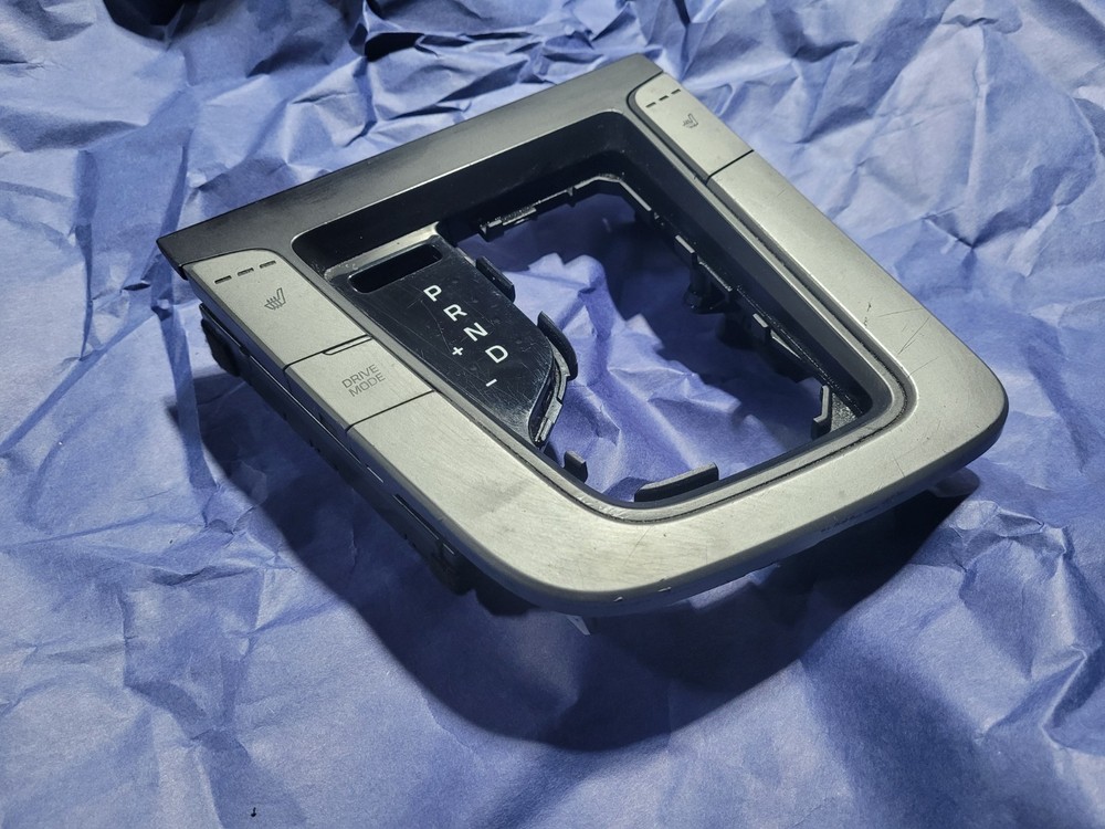 2017-2018 Hyundai Elantra Gear Shifter Bezel 84680F2400