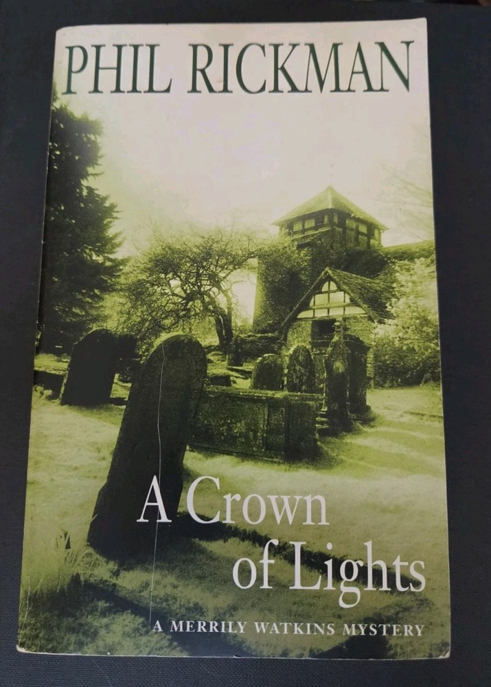 A Crown of Lights- Phil Rickman- 2001- PB- Merrily Watkins Mystery- Pan