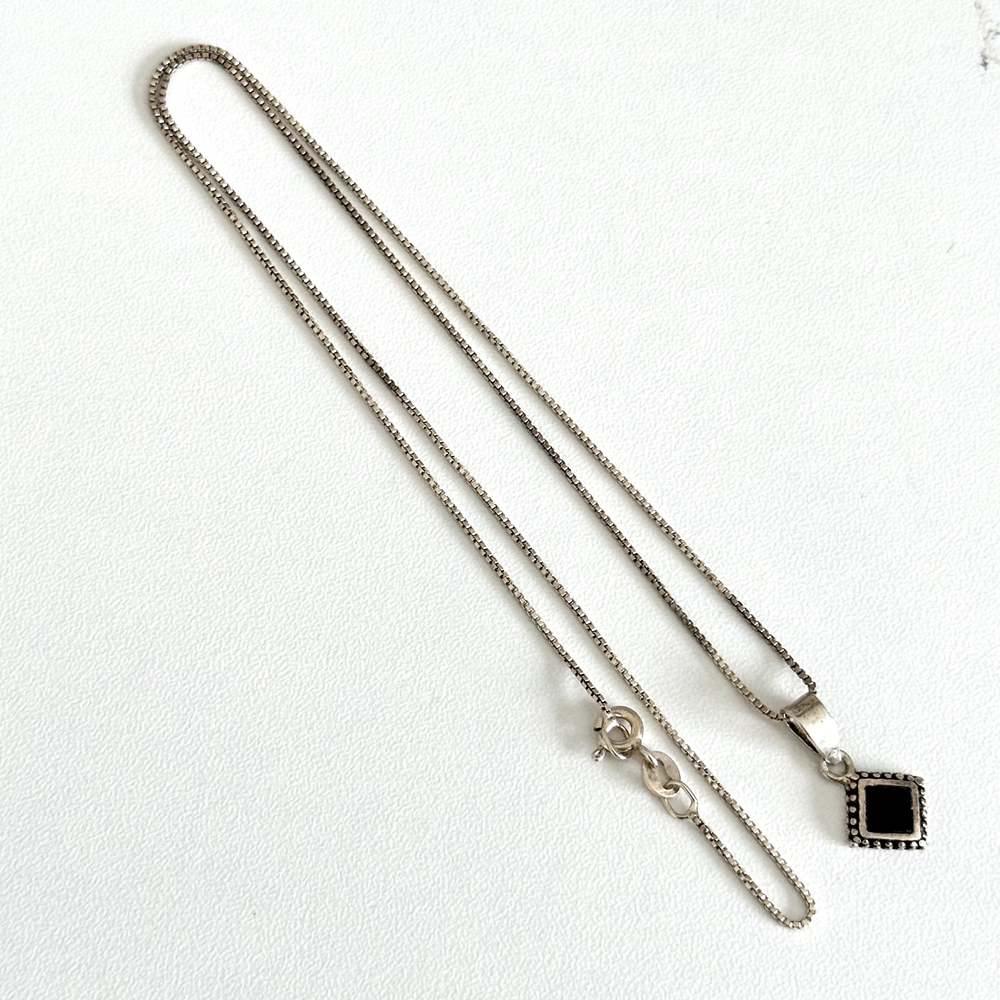 Vintage 925 Sterling Silver Black Onyx Pendant Chain Necklace 18 Inches
