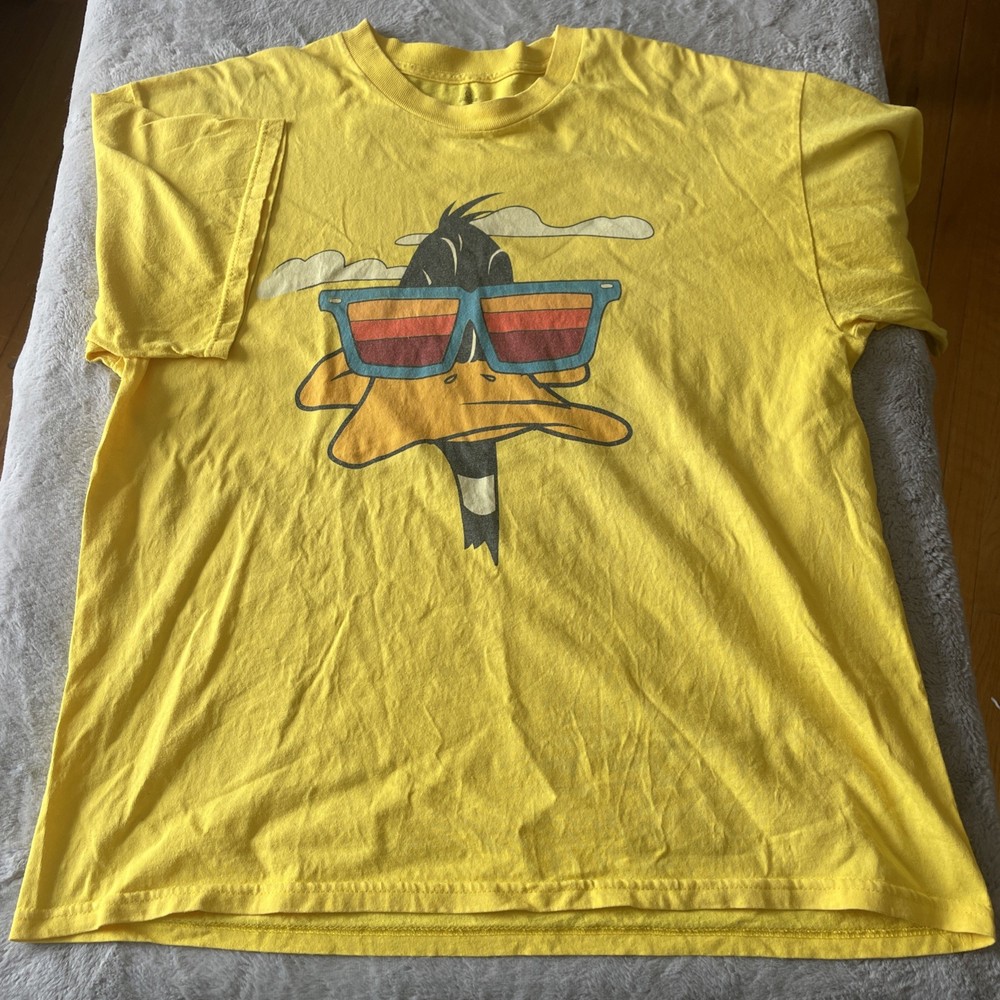 Looney Tunes Daffy Duck Character Cartoon Graphic Yellow T-Shirt XL
