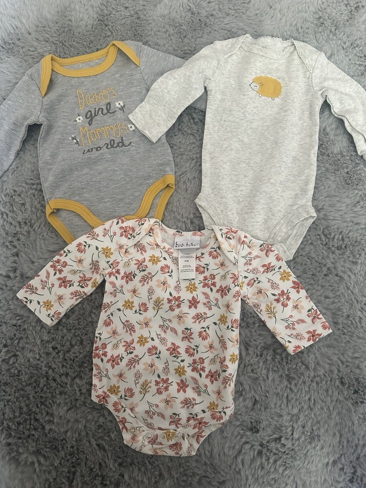 Baby Girl Lot Of 3 Clothes One Piece Bodysuit Size 0/3 Months Long Sleeve