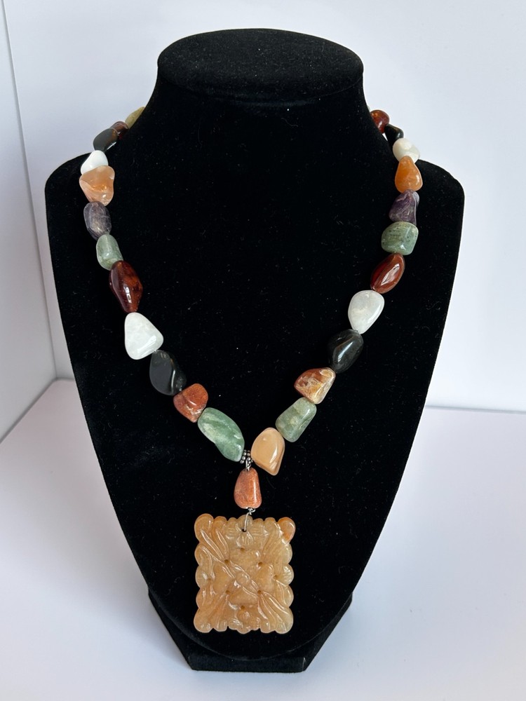 Vintage Multicolor Stone Necklace Carved Pendant Agate Jasper Quartz 18”