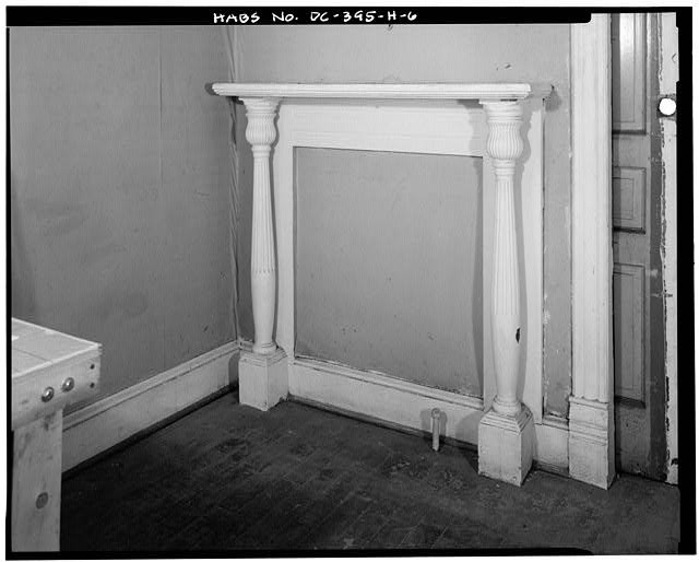 Photo:Washington DC Samuel H Lucas House Interior Parlor Mantelpiece 1900s