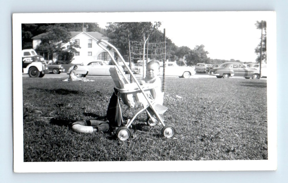 Old Vintage Photo SOLO TODDLER BOY STROLLER CARRIAGE PRAM LIFE PRESERVER