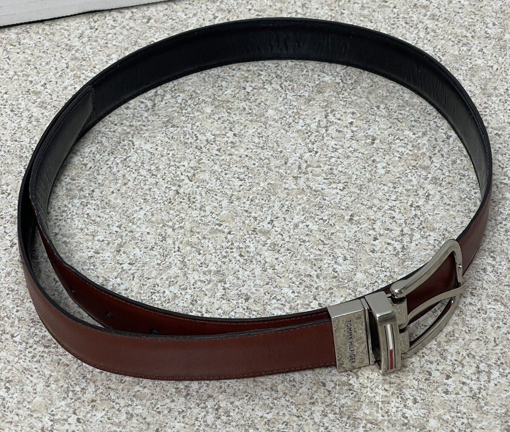 Tommy Hilfiger Men's Classic Brown Leather Belt Size 38 with Silver Buckle