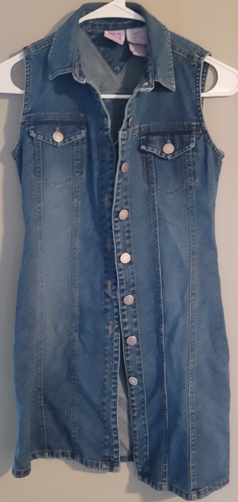 Women's blue denim dress Sleeveless with pockets button down size medium...