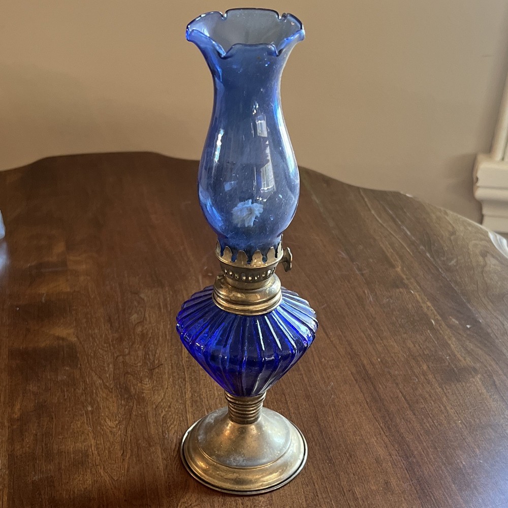 Vintage Blue Ribbed Glass Hurricane Oil Lamp Gold Metal Base Knob 10”