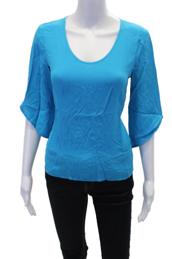 Diane Von Furstenberg Womens Short Sleeve Scoop Neck Silk Top Blue Size 2Free Shipping in US $100+ Orders | $6.95 Orders Below