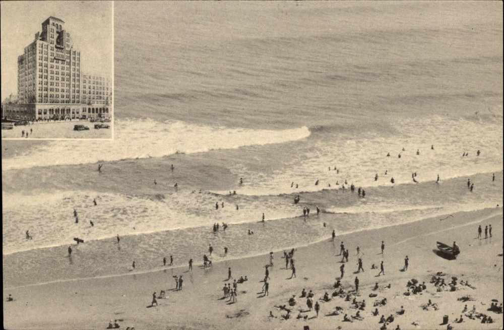 Atlantic City New Jersey Senator Hotel beach multi view vintage postcard sku883