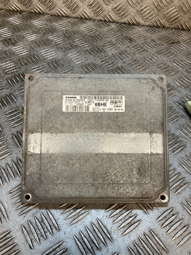 FORD FIESTA  2005 Style 3DR ENGINE CONTROL UNIT ECU 4S61-12A650-SE
