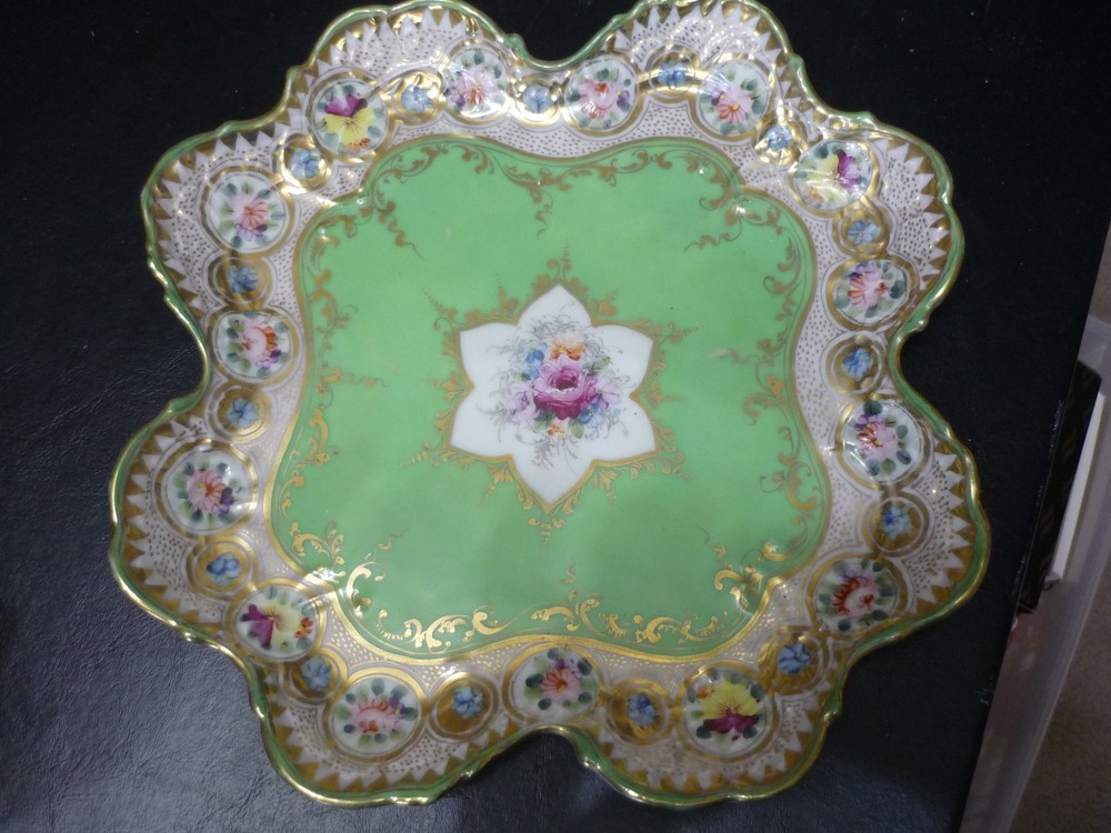 Vintage green Dresden flower scalloped plate unmarked 10