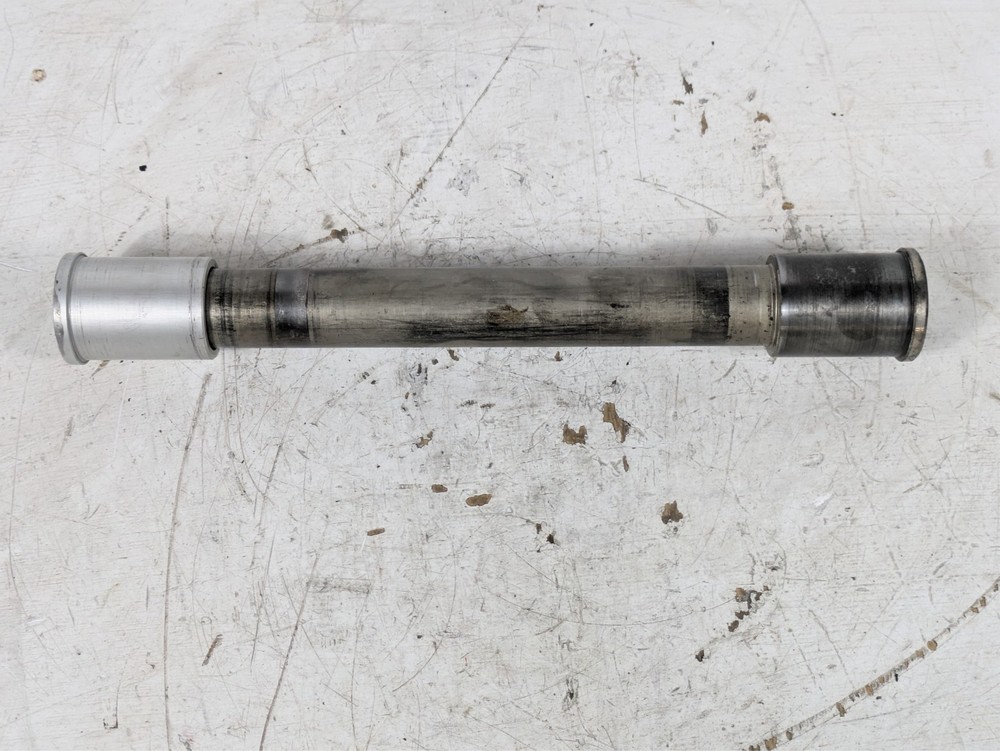 06-11 Kawasaki Ninja ZZR1400 ZX14 Front Wheel Axle Bolt