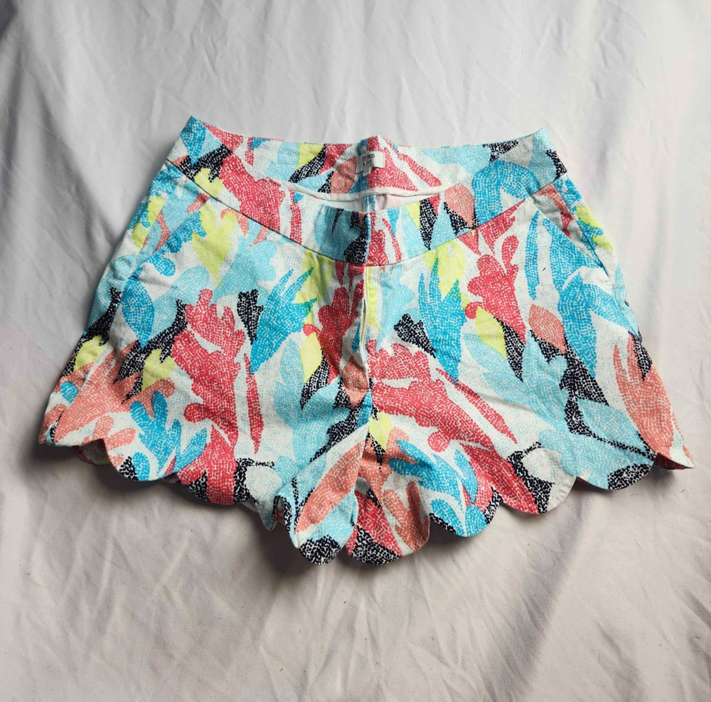 Crown & Ivy Chino Shorts Womens Size 12 Multicolor Abstract Scalloped Hem Summer