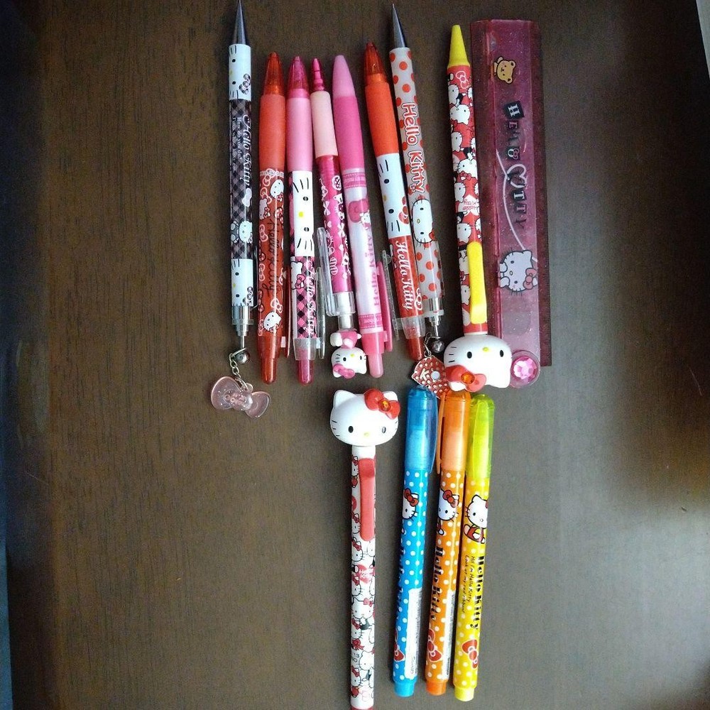 Hello Kitty, set of 8 mechanical pens, 1 ballpoint pen, 3 markers #d5fea1