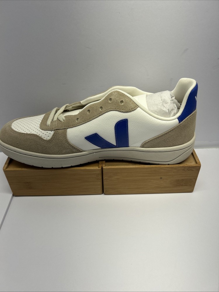VEJA V-10 Leather White Paros (blue) Sahara Sneaker Men’s Size 11.5 NEW in Box