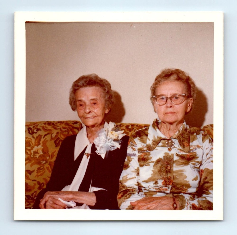 Old Vintage Square Color Photo OLDER ELDERLY WOMEN DUO TWIN SISTERS TWINS