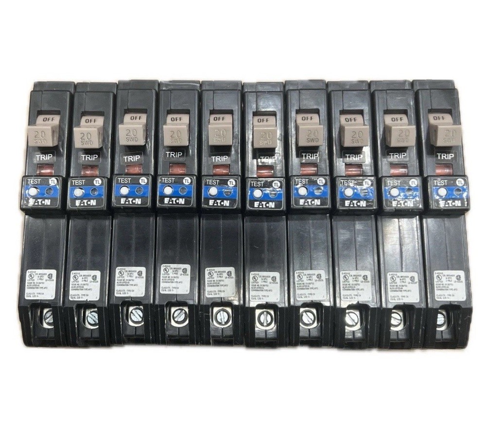 10 Pcs Chfp120Df Eaton Ch 1P 20A Afci/Gfci Dual-Function Plug-On Circuit Breaker