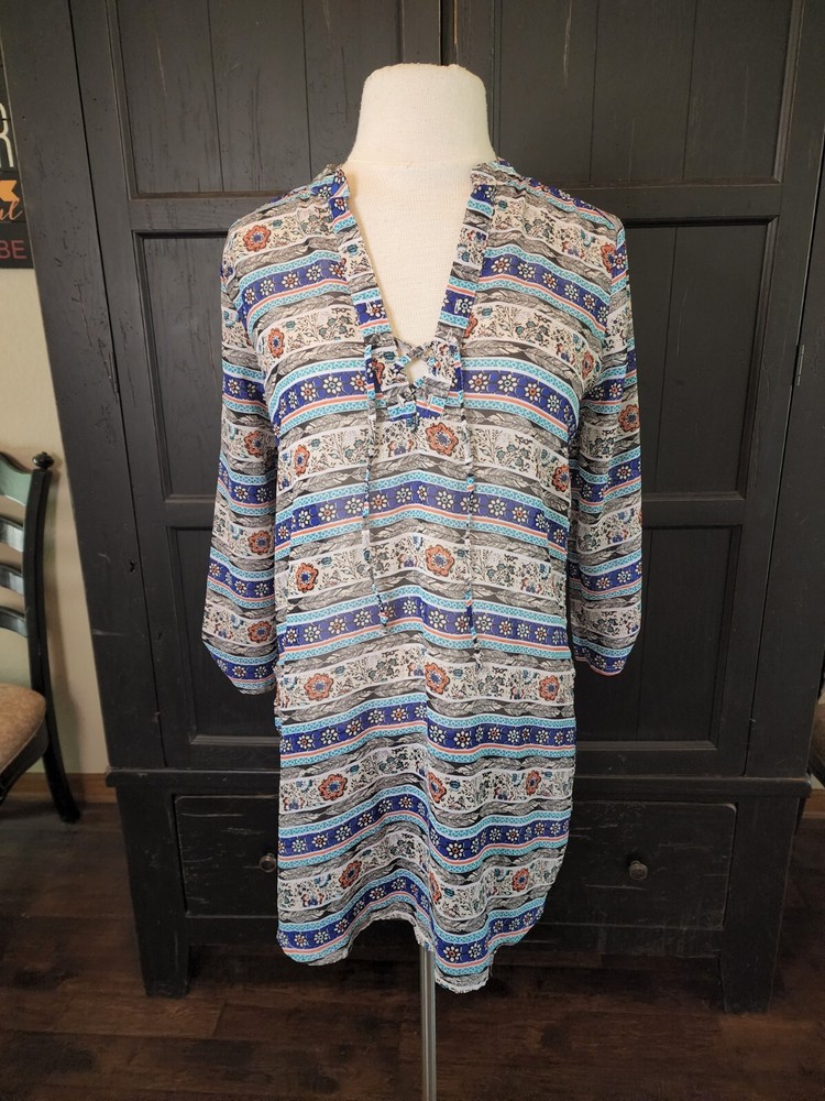 Almost Famous Peasant Tunic Top Floral Roll Tab Sleeves Women's S Pre-owned