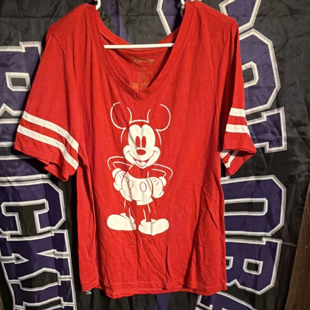 Disney Mickey Mouse Red White 2X Adult T-Shirt Disney Franchise Character Tee