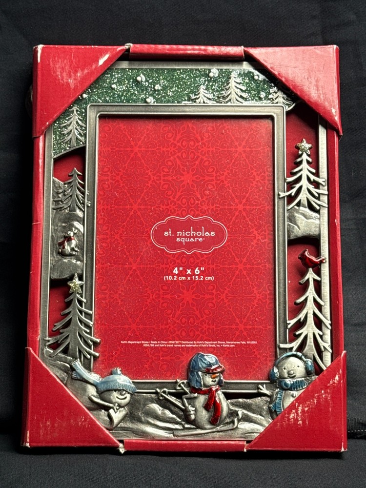 St. Nicholas Square Christmas 4x6 Frame Snowman Trees NIB Holiday Decor