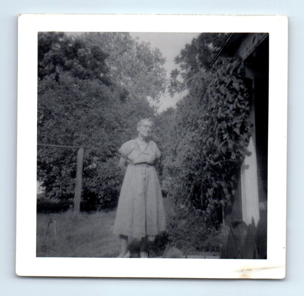 Old Vintage Square Photo SOLO OLDER ELDERLY WOMAN IN YARD OUTSIDE HOUSE PIC
