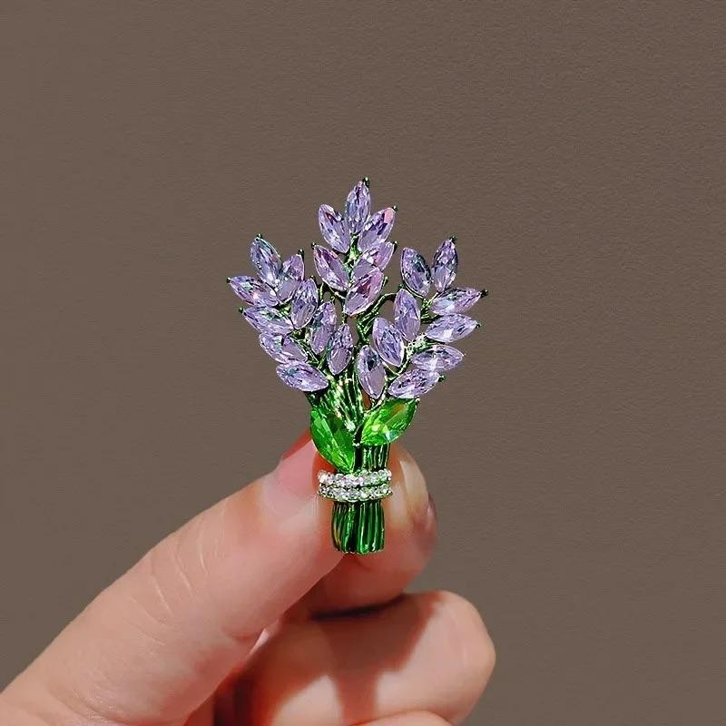 Elegant Purple Lavender Crystal Brooch Rhinestone Flower Lapel Pin Women Gift