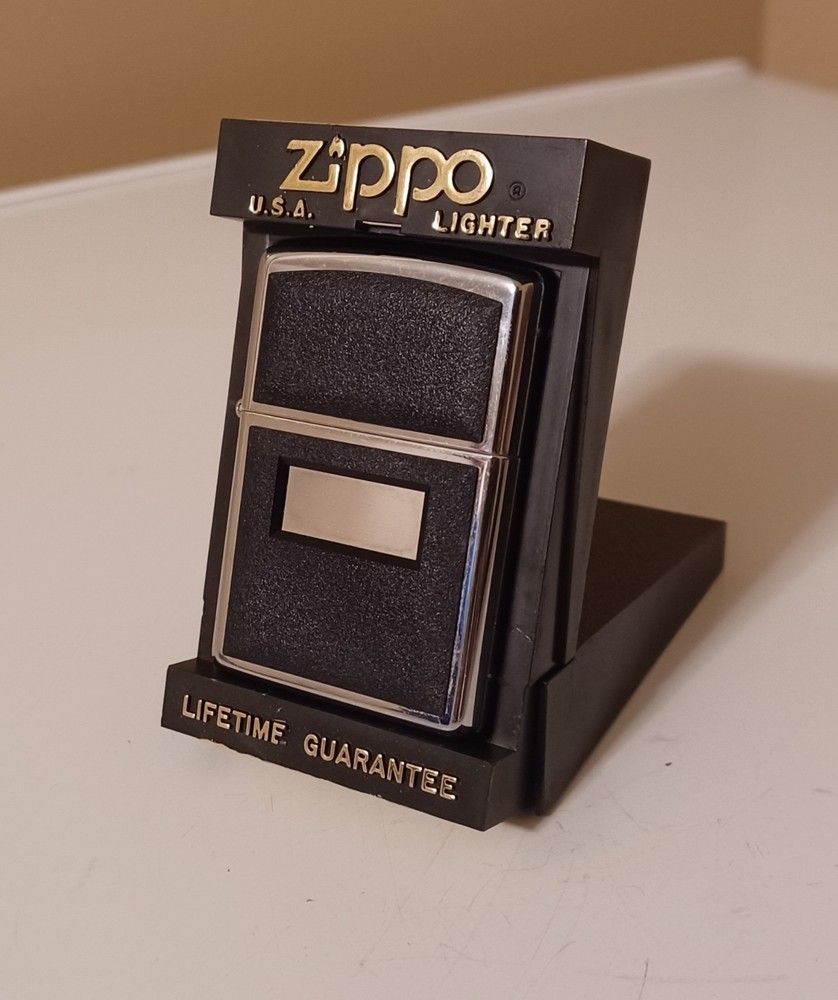 1998 Black Ultralite Panel Zippo Lighter, Unfired,VERY DUSTY INTERIOR FROM FLINT