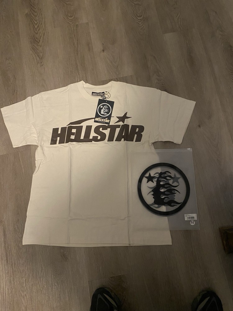 Hellstar Men’s White Graphic Logo Crew Neck Short Sleeve T-Shirt Size M