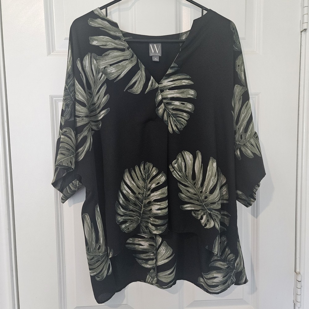 Worthington Blouse Size XL Black Green Leaf Print Short Sleeve Lightweight Boho