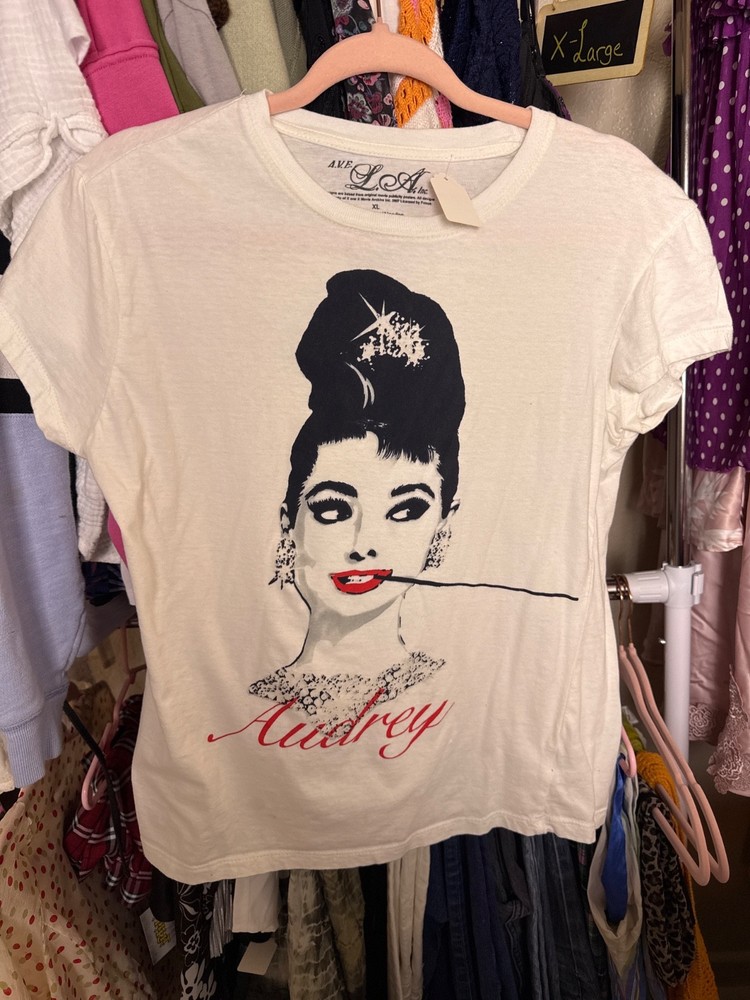 Y2K Audrey Hepburn Graphic Tee Old Hollywood Coquette Glam Movie Shirt XL