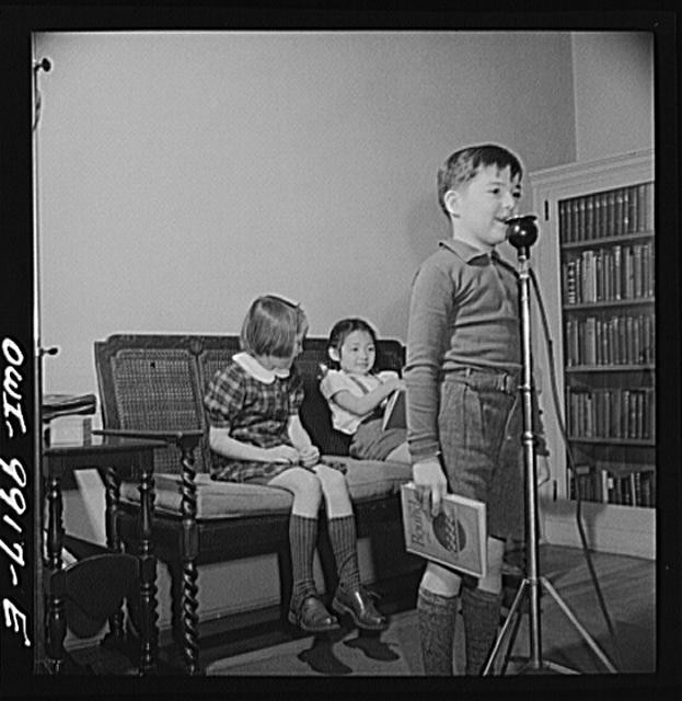New York NY 1900s Lincoln School Teachers College Columbia children reading