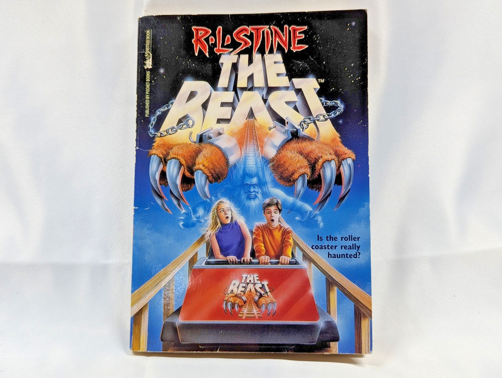 R.L. Stine The Beast Young Adult Horror Paperback Vintage 1994 Free Shipping
