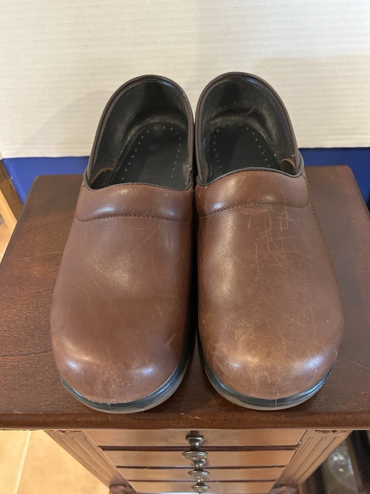 Dansko Clogs Loafers Shoes Mens Size 41 EU Brown Leather Slip On