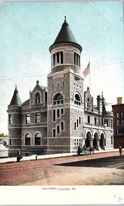 Postcard BUILDING SCENE Augusta Maine ME j/11 AI6578