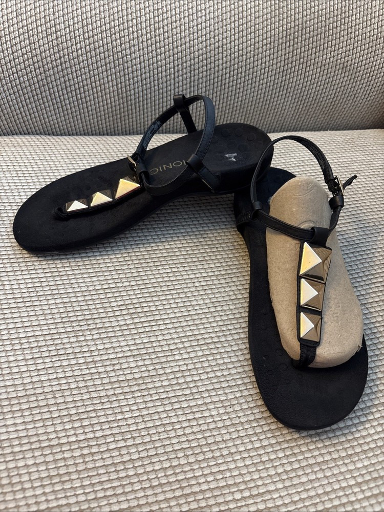 Vionic Black Nala Gold Studded Buckle Strappy Sandals Women Size 8 EUC
