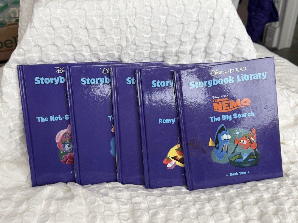 Disney Storybook Library - Set Of 5 - See Pics For Volumes.