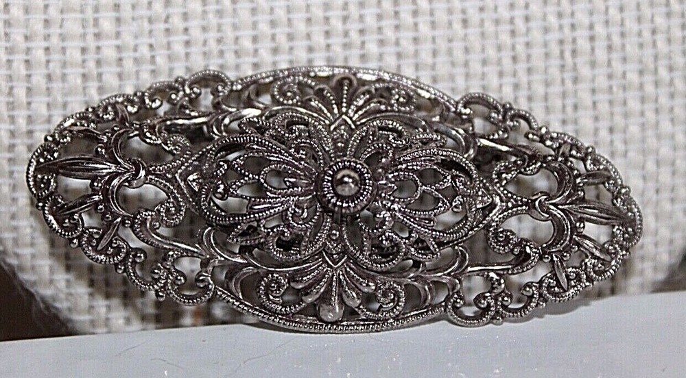 VINTAGE SILVER PLATED FILIGREE METAL FLORAL DESIGN BROOCH PIN GERMANY