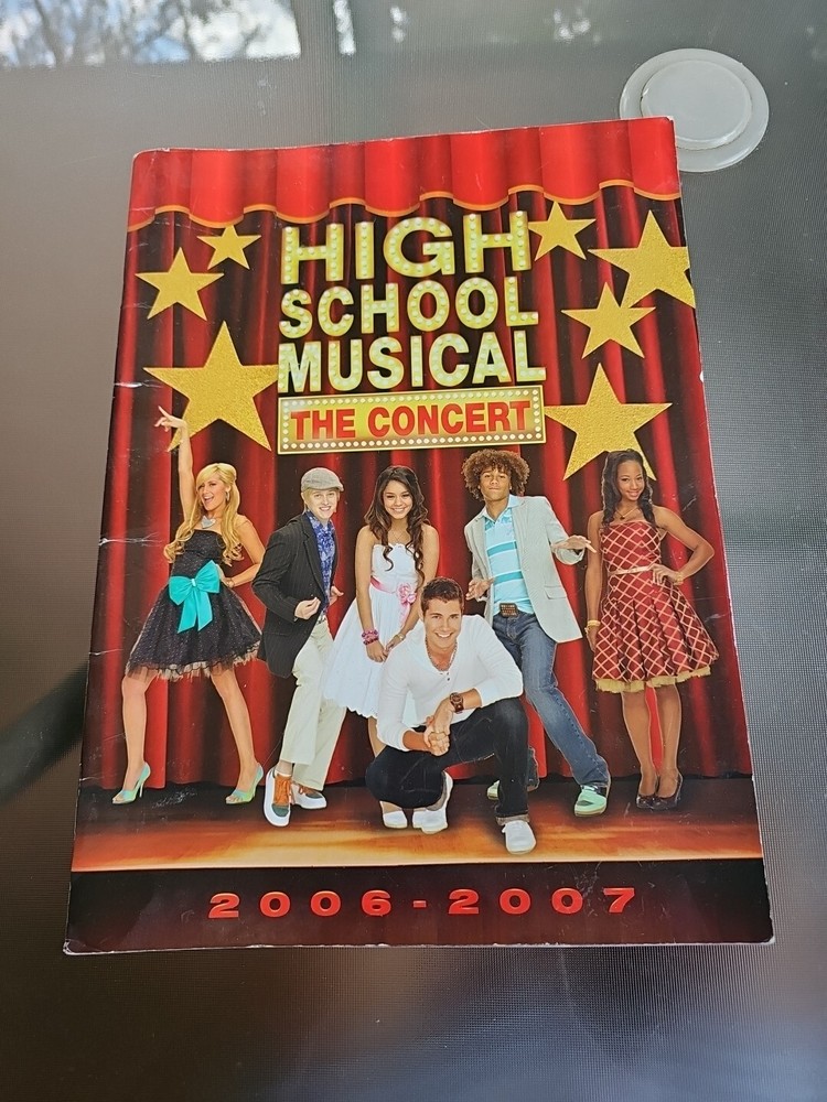 High School Musical The Concert 2006 2007 Program Collectible Disney