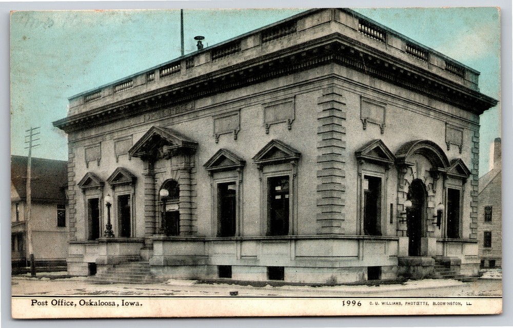 Oskaloosa Iowa~Post Office Bldg Street View~Blue Sky~PM 1909~Vintage Postcard