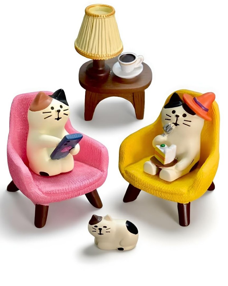 6 PCS Miniature Cat Figurines Resin Desk Decor With Sofa & Lamp Statues