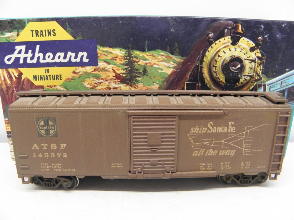 Athearn  40' S/Door Boxcar Santa Fe -Atsf #145572 - Weathered Ho Scale-Used