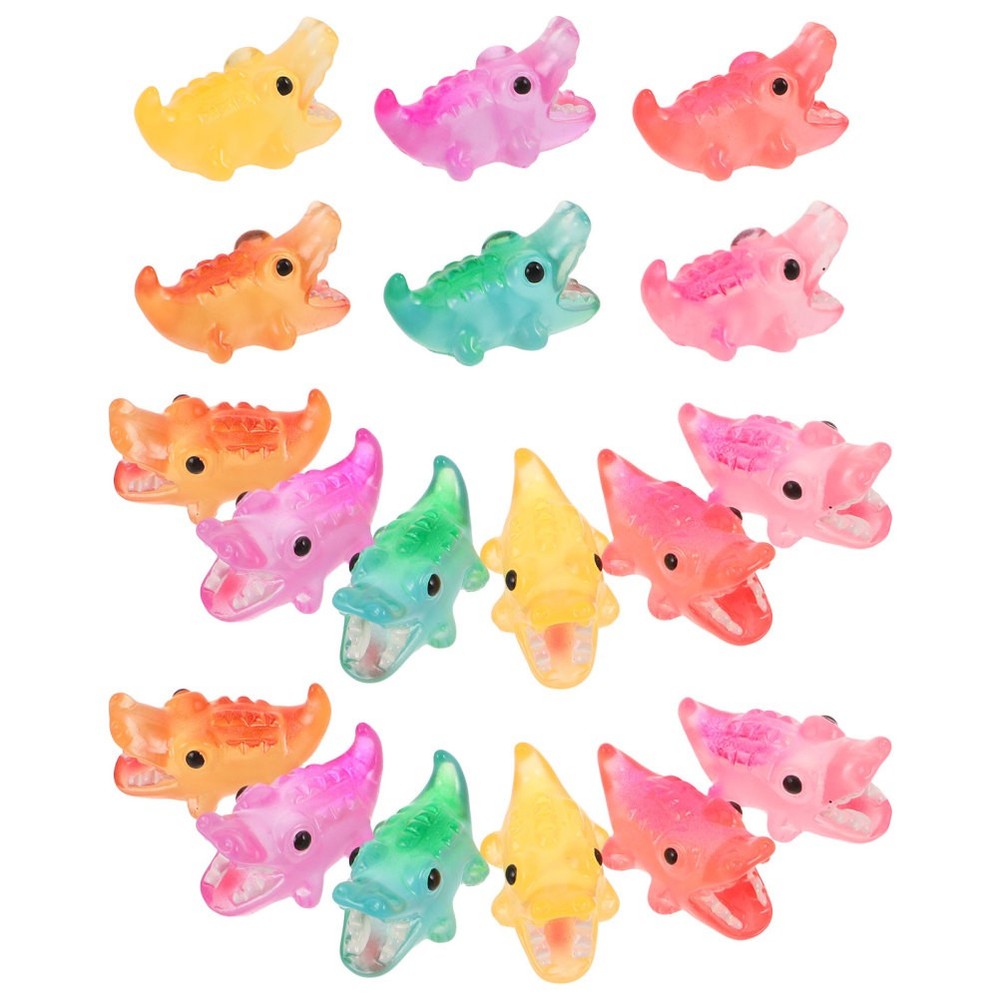 18 Pcs Glow-in-the-dark Animal Statue Mini Sculptures Resin Figures
