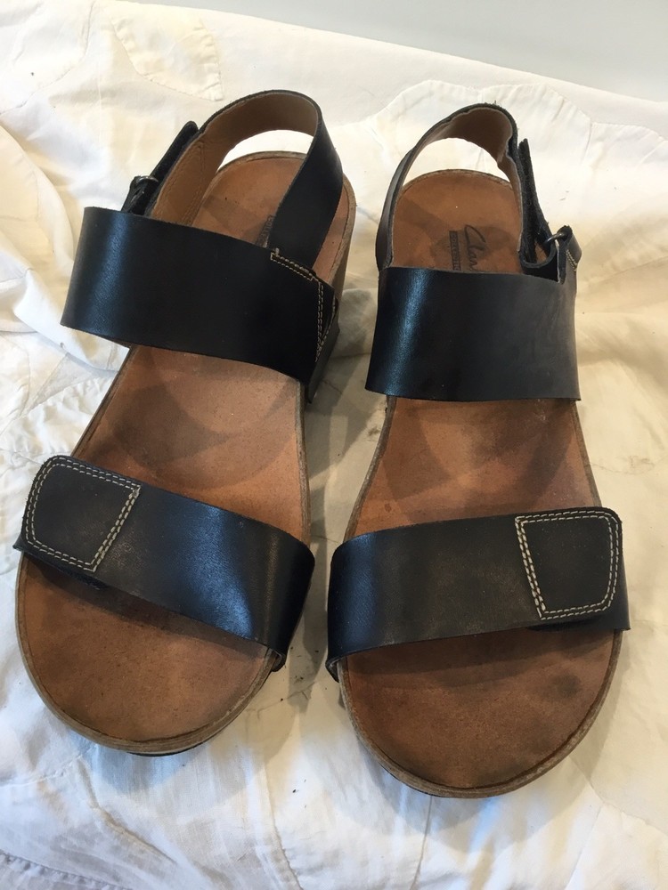 Clarks collection Women’s 9 Wedge Sling back Cork Black Leather