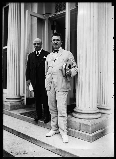 Photo:Washington DC White House Men 1920s Portrait on Steps