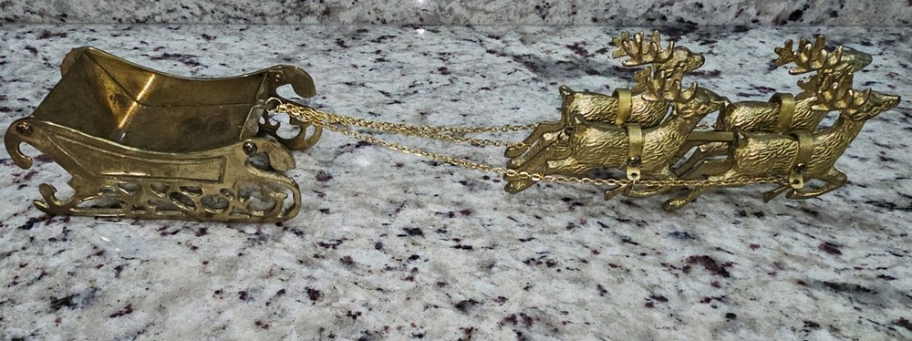 VTG Solid Brass 4 Reindeer w/ Sleigh Christmas Decor  Mantel Piece