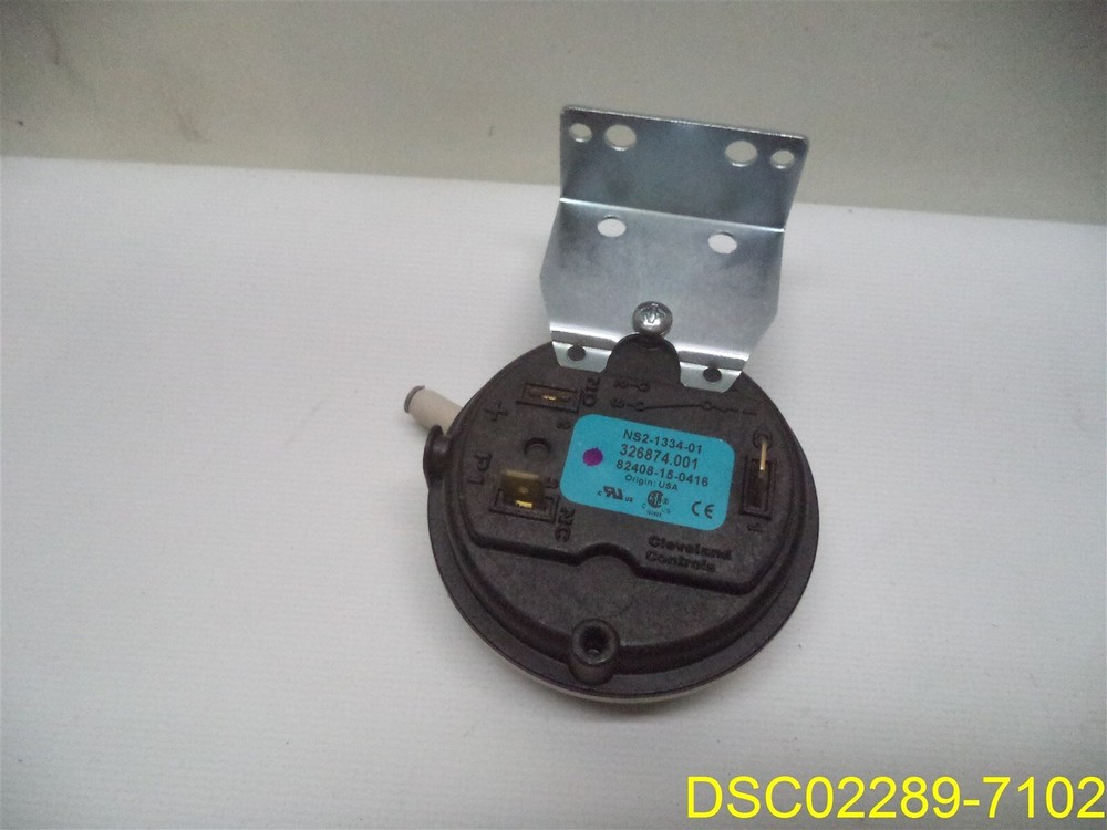 New: CLEVELAND CONTROLS PRESSURE SWITCH NS2-1334-01