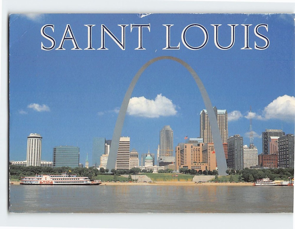 Postcard The Gateway Arch & St Louis Skyline Missouri