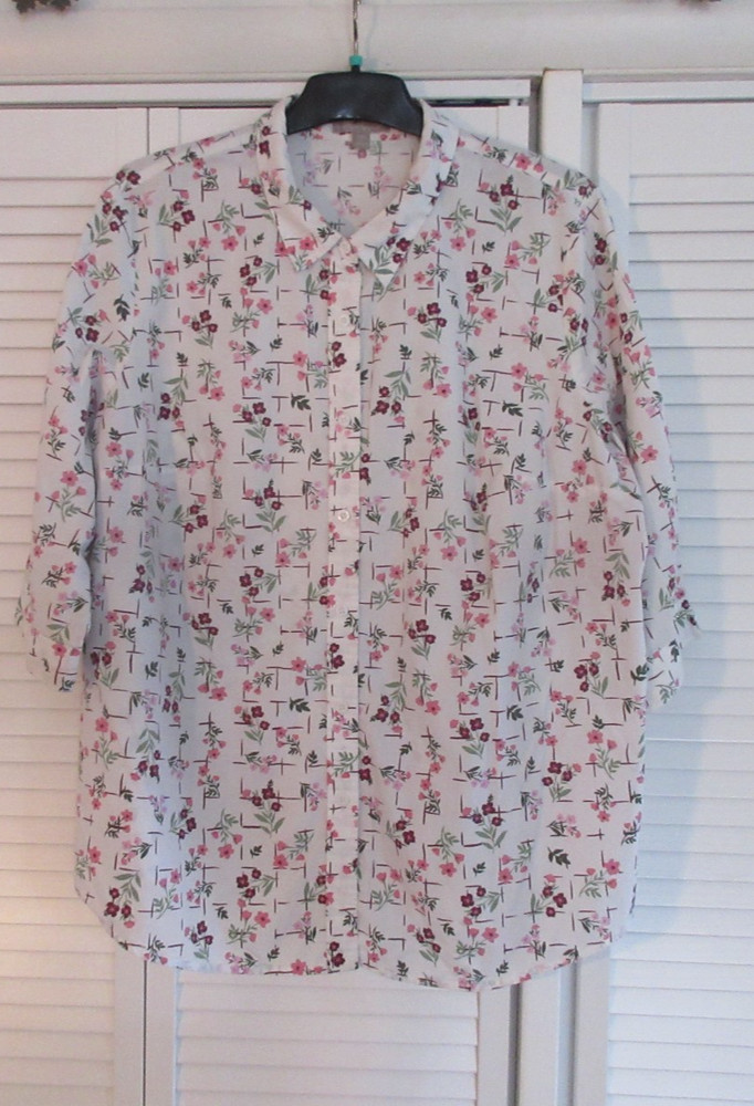WOMAN WITHIN Size 2X (26/28) White w/Pink & Burgundy Flowers ¾ Sleeve Blouse