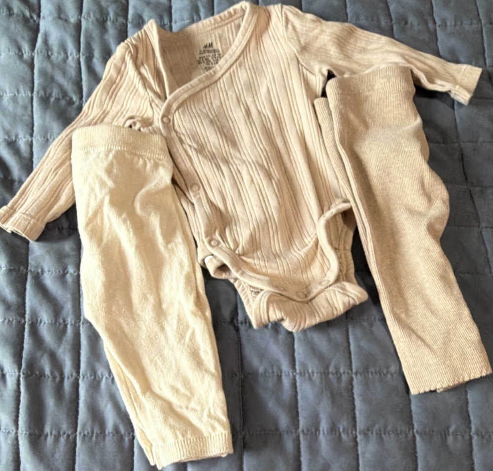 H&M 3M Outfit Set Beige Organic Cotton Long Sleeve Bodysuit & 2 Pants