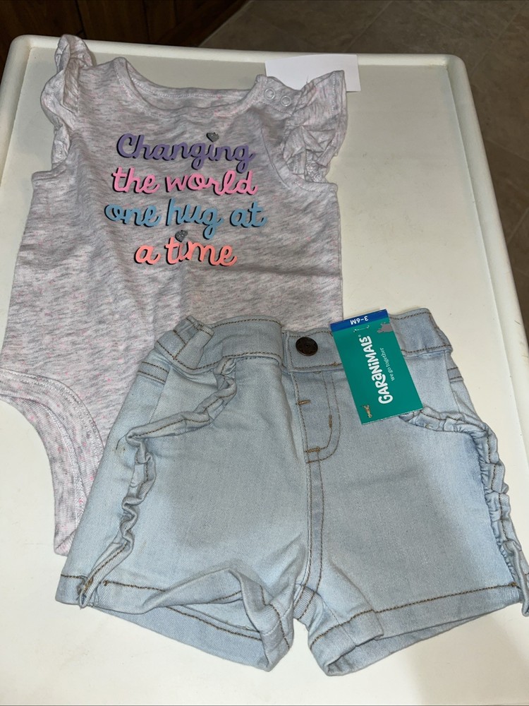 Baby Girls Garanimals Size 3-6 Months Short Set: Snap Shirt and Shorts